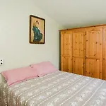 Guesthost - Rustic House Near With Private Parking And Garden! Διαμέρισμα