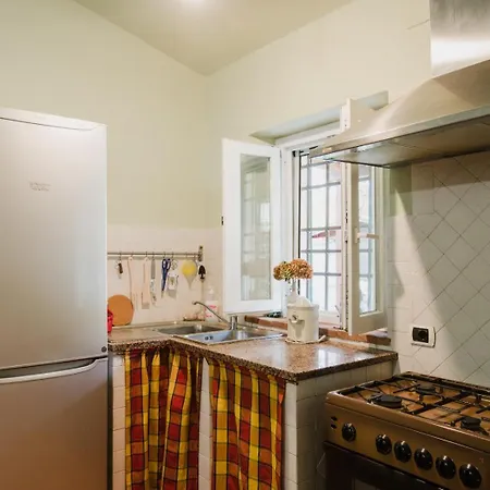 Rustic House Near With Private Parking And Garden! * Lucques